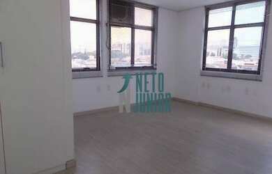 Imagem: O depósito possui 1 Vaga na garagem e 40m² de Área e está