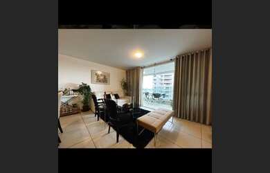 Imagem: O apartamento possui 4 Dormitórios, 3 Banheiros, 2 Vagas na