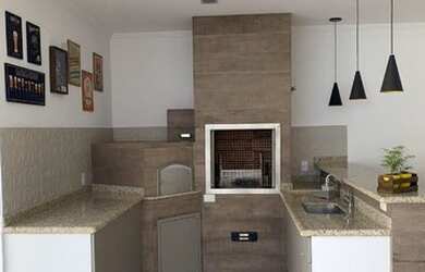 Imagem: A casa em condomínio possui 4 Dormitórios, 5 Banheiros, 5