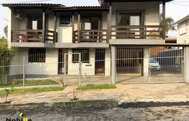 Imagem: A casa possui 5 Dormitórios, 3 Banheiros, 1 Vaga na garagem