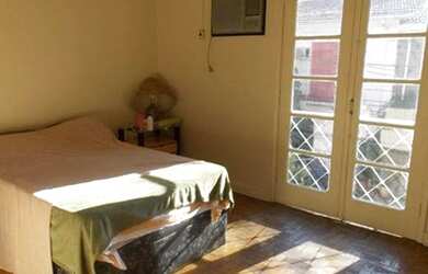 Imagem 8: Casa de vila com portão ao lado da Faria Lima/Hélio Pellegrino