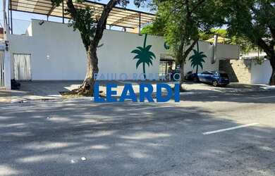 Imagem: O terreno possui 1.055m² de Área e está localizado em Butantã