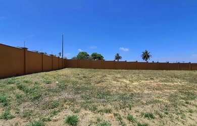 Imagem: O terreno possui 450m² de Área e está localizado em Alphaville