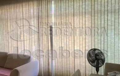 Imagem: A casa possui 5 Dormitórios, 5 Banheiros, 4 Vagas na garagem