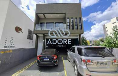 Imagem: O depósito possui 2 Vagas na garagem, 141m² de Área e Imóvel