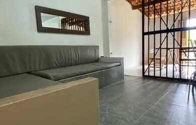 Imagem: A casa possui 2 Dormitórios, 2 Banheiros e 1 Vaga na garagem