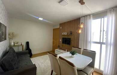 Imagem: O apartamento possui 2 Dormitórios, 1 Banheiro, 1 Vaga na garagem