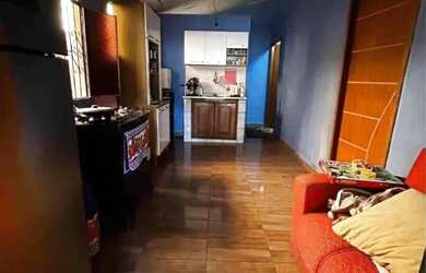 Imagem: A casa possui 2 Dormitórios, 1 Banheiro, 102m² de Área e