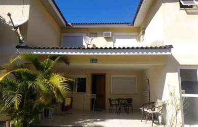 Imagem: A casa em condomínio possui 3 Dormitórios, 3 Banheiros, 1