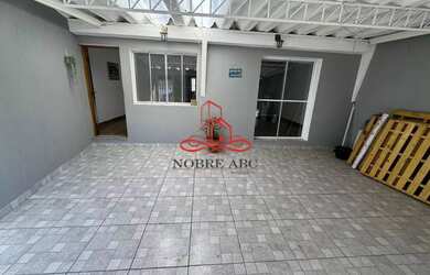 Imagem: A casa possui 3 Dormitórios, 2 Banheiros, 1 Vaga na garagem