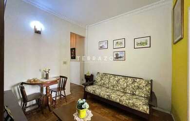 Imagem: O apartamento à venda possui 1 Dormitório, 1 Banheiro e 42m²