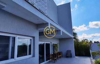 Imagem 2: Sobrado Alto Padrão em Condomínio Vista Privilegiada para Lago e Montanhas