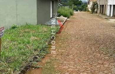 Imagem: O terreno possui 385m² de Área e está localizado em Villa