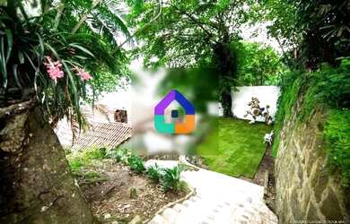 Imagem: A casa possui 5 Dormitórios, 5 Banheiros, 4 Vagas na garagem