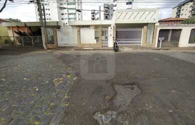 Imagem: A casa possui 5 Dormitórios, 4 Banheiros, 5 Vagas na garagem