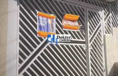 Imagem: A casa possui 2 Dormitórios, 1 Banheiro, 1 Vaga na garagem