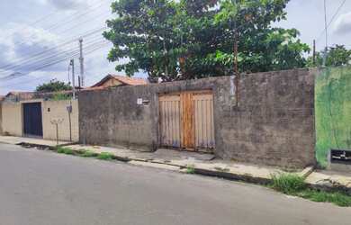 Imagem: A casa possui 2 Dormitórios, 1 Banheiro e está localizado