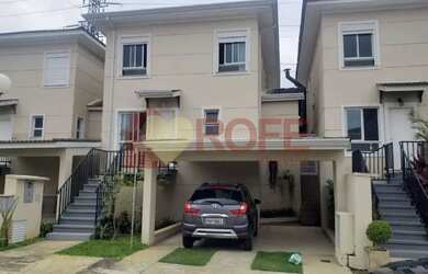 Imagem: A casa possui 4 Dormitórios, 3 Banheiros, 2 Vagas na garagem