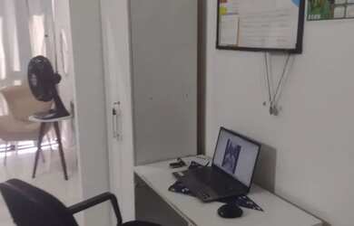 Imagem: O apartamento possui 1 Dormitório, 1 Banheiro, 1 Vaga na garagem