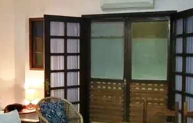 Imagem: A casa em condomínio possui 1 Dormitório, 1 Banheiro, 1 Vaga