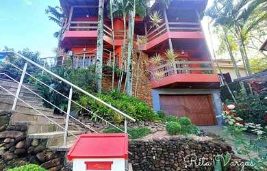 Imagem: A casa em condomínio possui 3 Dormitórios, 4 Banheiros, 2