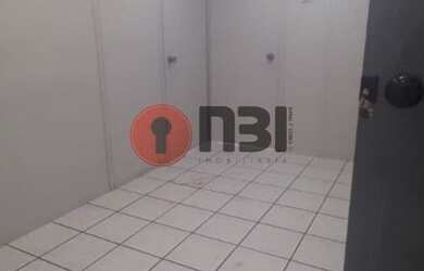 Imagem: O depósito possui 1 Vaga na garagem, 60m² de Área e está