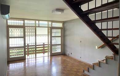 Imagem: A casa em condomínio possui 3 Dormitórios, 2 Banheiros, 2