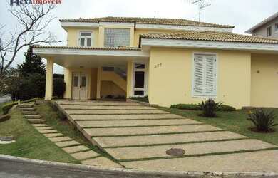 Imagem: A casa em condomínio possui 3 Dormitórios, 5 Banheiros, 4