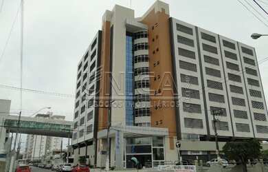 Imagem: O depósito possui 1 Vaga na garagem, 54m² de Área e está