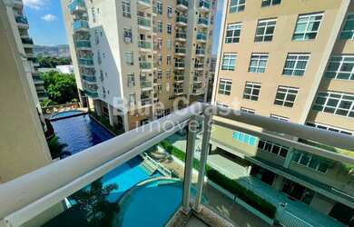 Imagem: O apartamento possui 1 Dormitório, 1 Banheiro, 1 Vaga na garagem