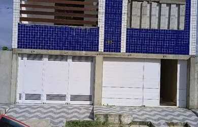 Imagem: A casa possui 5 Dormitórios, 2 Banheiros, 1 Vaga na garagem