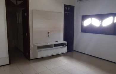 Imagem 4: Alugo casa no Calhau. 5 Vagas na garageme5 Dormitórios