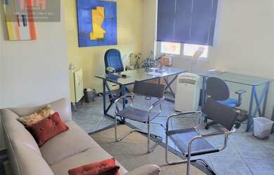 Imagem: O depósito possui 1 Vaga na garagem, 30m² de Área e está