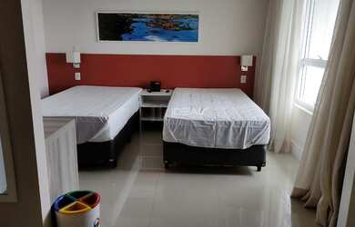 Imagem: O studio possui 1 Dormitório, 1 Banheiro, 30m² de Área e