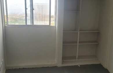 Imagem: A kitnet possui 1 Dormitório, 1 Banheiro e está localizado