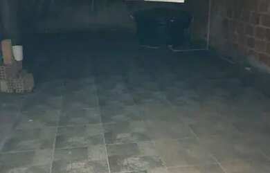 Imagem: A casa à venda possui 2 Dormitórios e 2 Banheiros e está