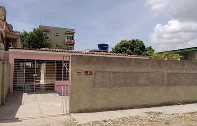 Imagem 5: Linda casa em pau amarelo