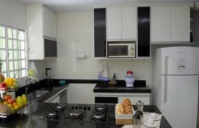 Imagem: A casa possui 2 Dormitórios, 1 Banheiro, 104m² de Área e