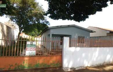 Imagem: A casa possui 2 Dormitórios, 1 Banheiro, 117m² de Área e