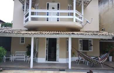 Imagem: A casa em condomínio possui 4 Dormitórios, 5 Banheiros, 5