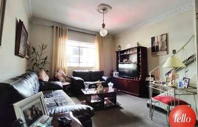 Imagem: A casa possui 3 Dormitórios, 2 Banheiros, 1 Vaga na garagem