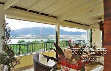 Imagem: O apartamento na cobertura possui 4 Dormitórios, 5 Banheiros