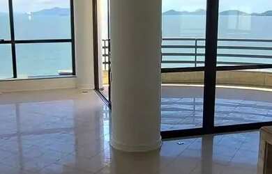 Imagem: O apartamento possui 3 Dormitórios, 3 Banheiros, 2 Vagas na