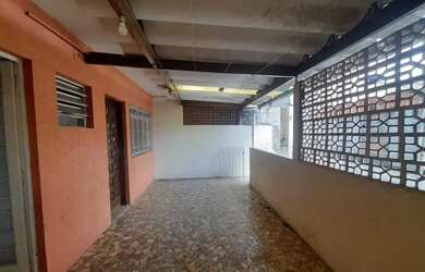 Imagem 4: Aluga-se casa com 02 quartos no Jardim Tremembé! Boa estrutura, espaçosa e muito bem local