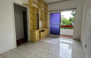 Imagem: O apartamento possui 1 Dormitório, 1 Banheiro, 50m² de Área