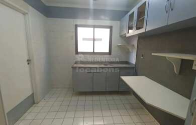 Imagem 3: Casa em Condomínio na Zona Sul para Venda com 3 Dormitórios no bairro...