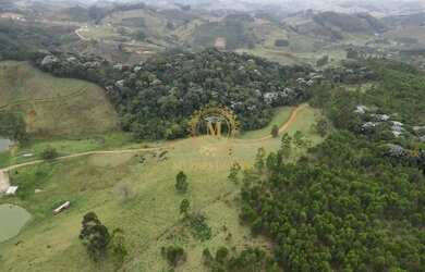 Imagem: A fazenda possui 8m² de Área e está localizado em Ibitirama