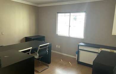 Imagem: O depósito possui 30m² de Área e está localizado em Centro