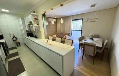 Imagem: O apartamento possui 3 Dormitórios, 2 Banheiros, 2 Vagas na