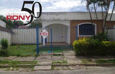 Imagem: A casa possui 2 Dormitórios, 1 Banheiro, 3 Vagas na garagem